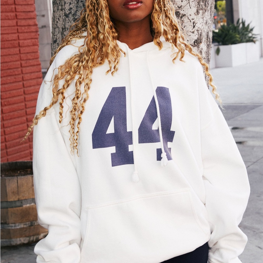 Brandy Melville John Galt White Christy 44 Oversized Hoodi